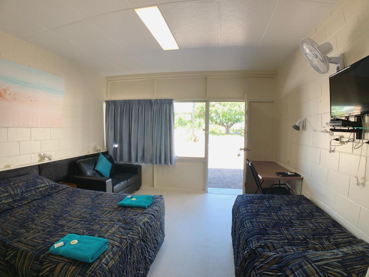 Tropical City Motor Inn Ayr Esterno foto