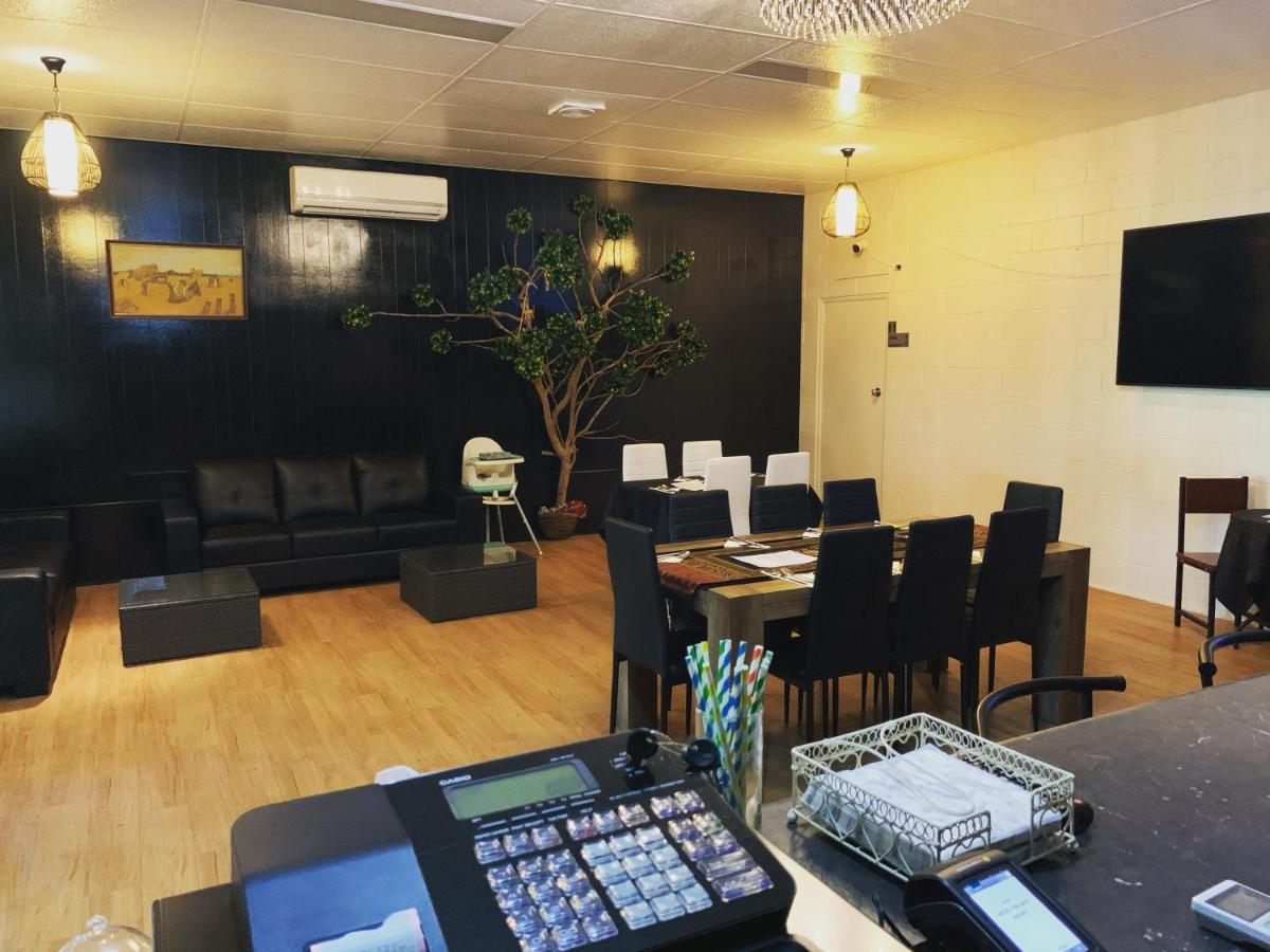 Tropical City Motor Inn Ayr Esterno foto